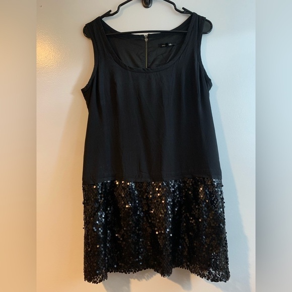 Nanette Lepore Black Silk Sequin Sleeveless Shift Mini Dress Size 8 - Picture 1 of 10